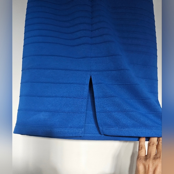 Royal Blue Stretch Fitted V Neck Sleeveless Dress - Picture 4 of 8